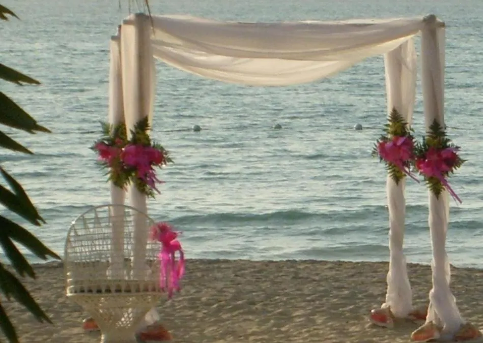 Negril Place 4-Star Resort With Pool Camp- Beach Access