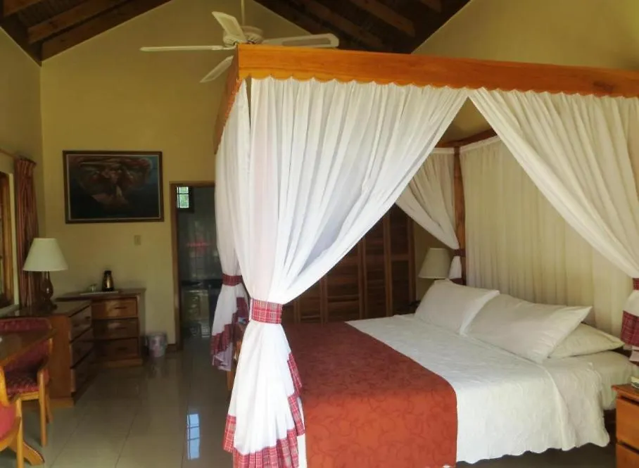 Negril Place 4-Star Resort With Pool Camp- Beach Access Jamaica